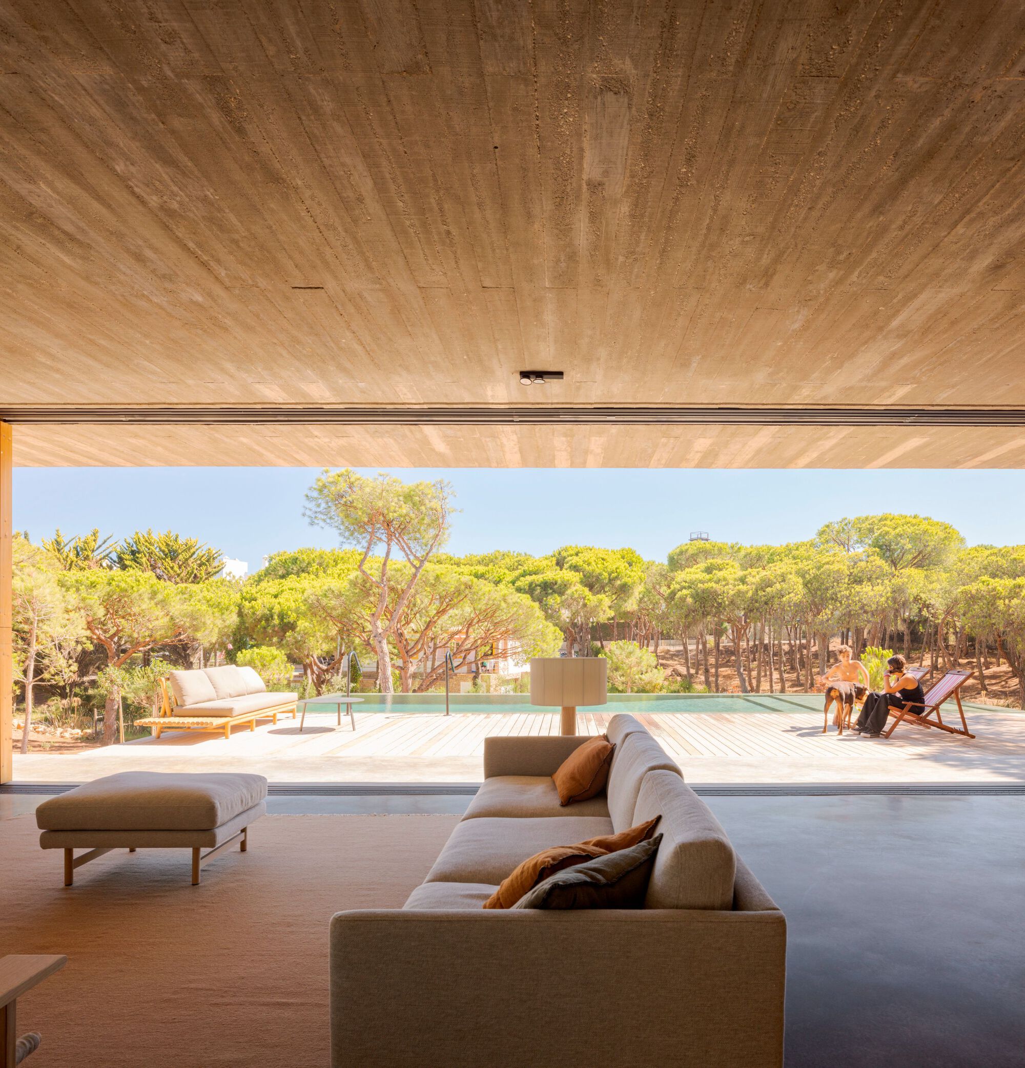 普拉亚韦尔德的房子丨葡萄牙丨Atelier Central Arquitectos-18