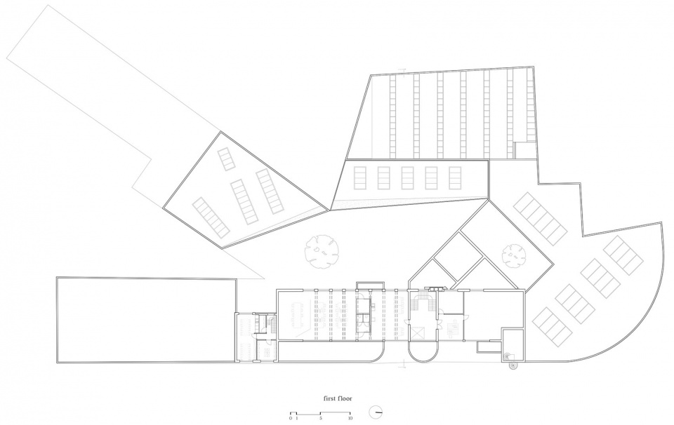 比利时科特赖克老消防站改造丨TRANS architectuur & stedenbouw-30