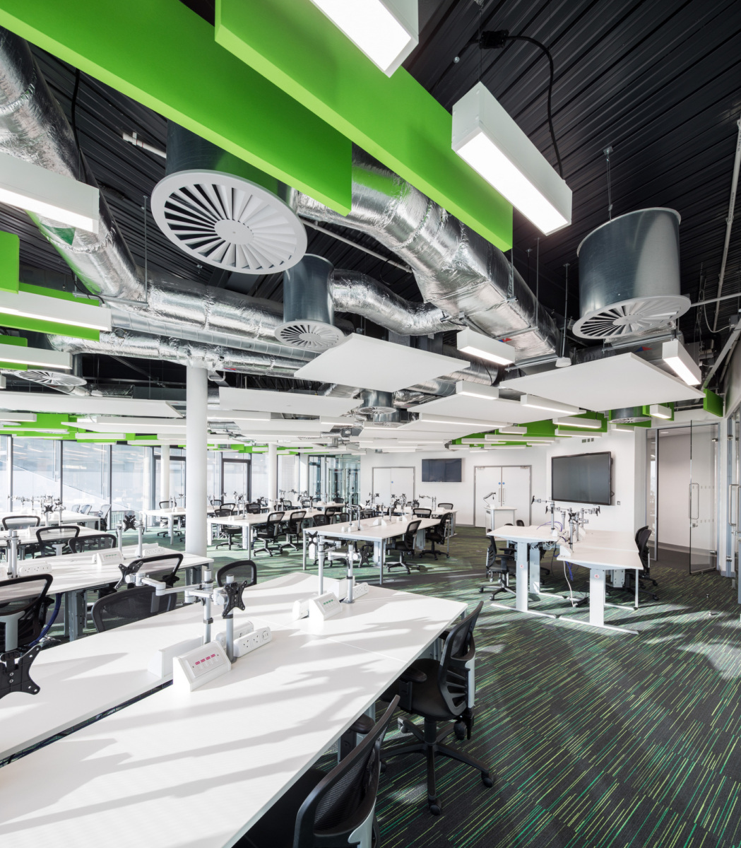 英国诺桑比亚大学计算机信息服务中心大楼-11