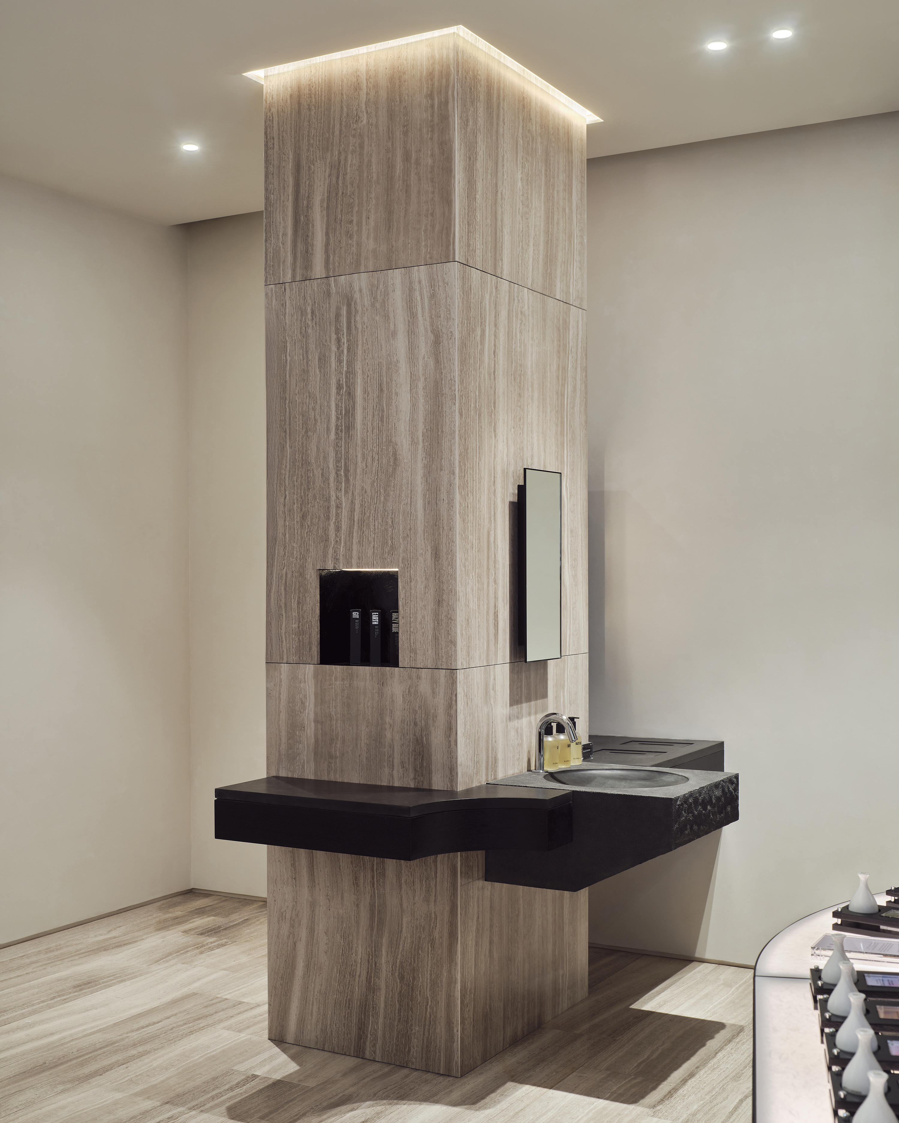 ELOREA Flagship Store,-34