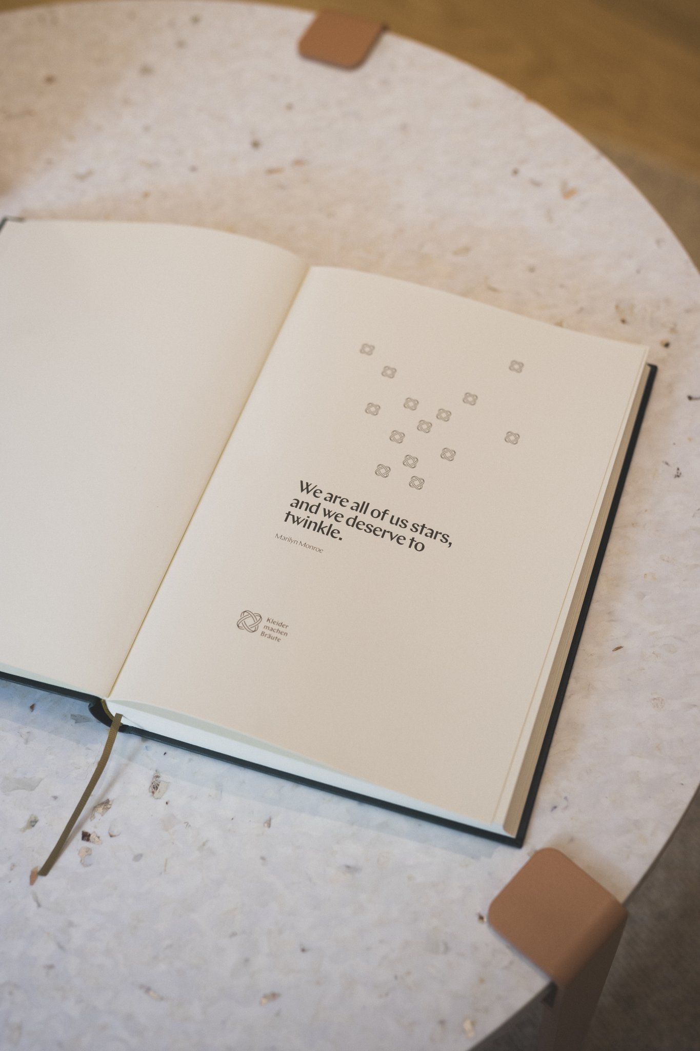 可持续时尚婚纱展示空间丨德国纽伦堡丨德国 Markmus Design-23