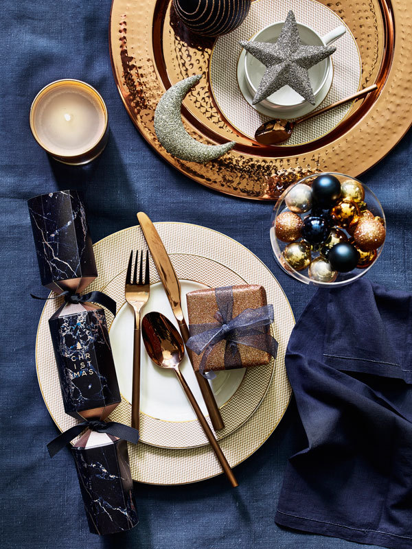 暗色调的圣诞家居设计 | Polly Wreford 的灵感之作-22