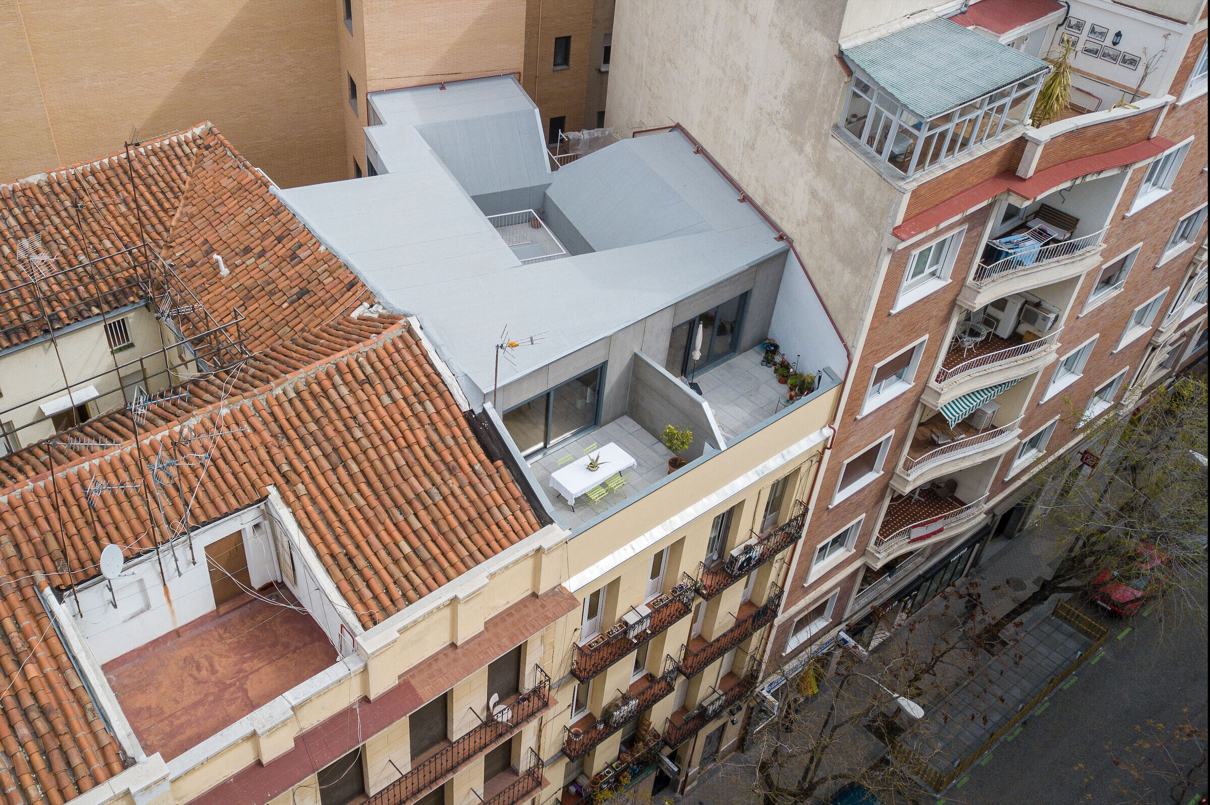 西班牙马德里"Height E·tension"公寓改造项目丨HOLLEGHA arquitectos-12