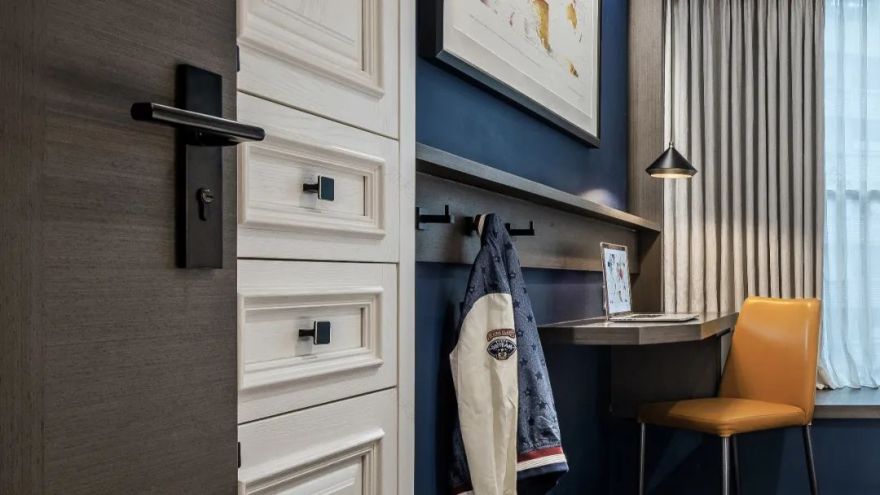 Ju Modern可译为菊现代;Yiman可译为伊曼丨赵婉廷-20