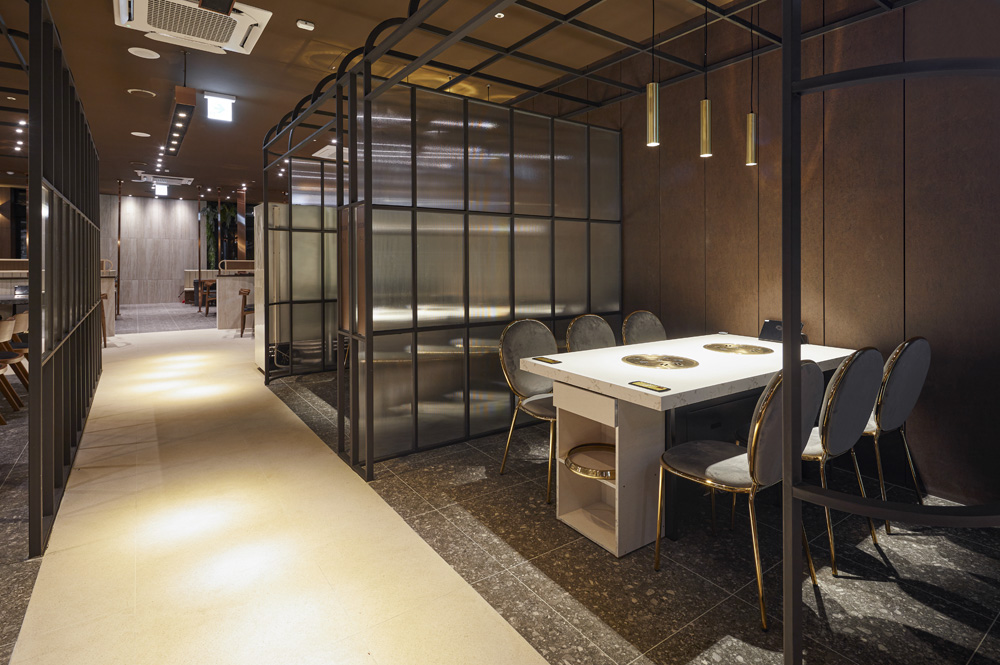 现代风格三层 250 平小户型装修设计-13