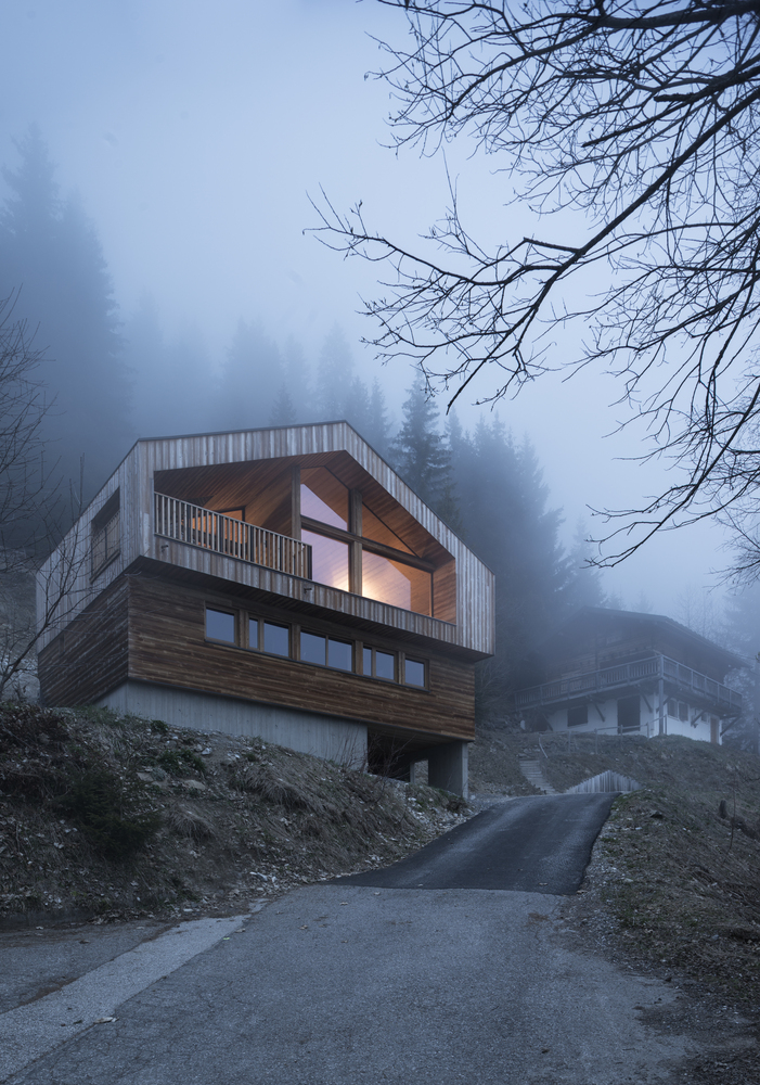 Mountain House  Studio Razavi architecture-48