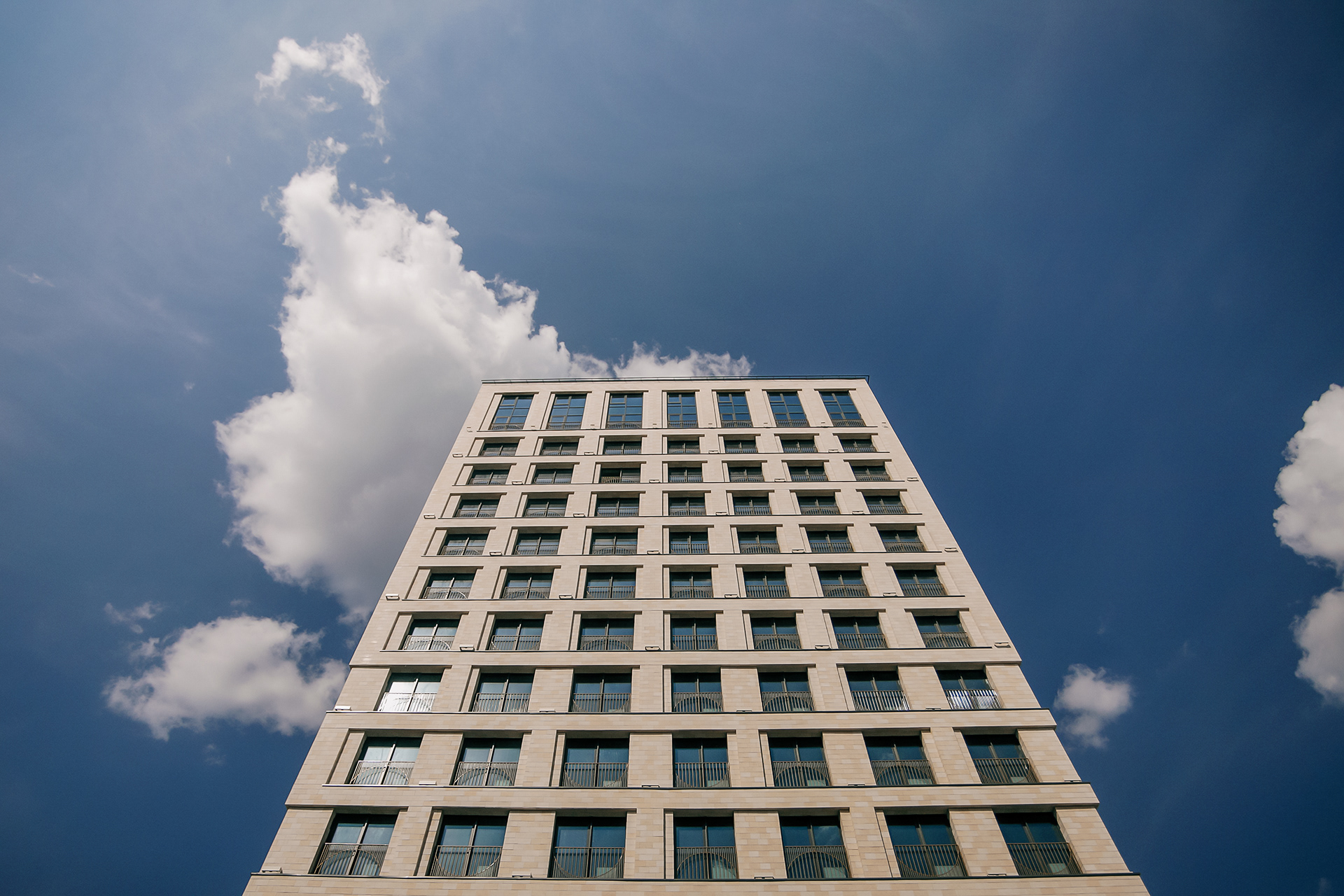 Residential complex with underground parking MAYAKOVSKY-10