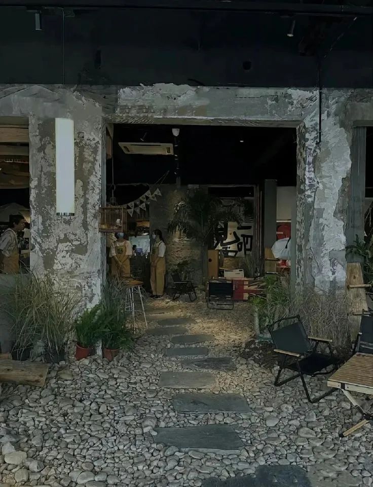 低成本露营风餐厅设计-11