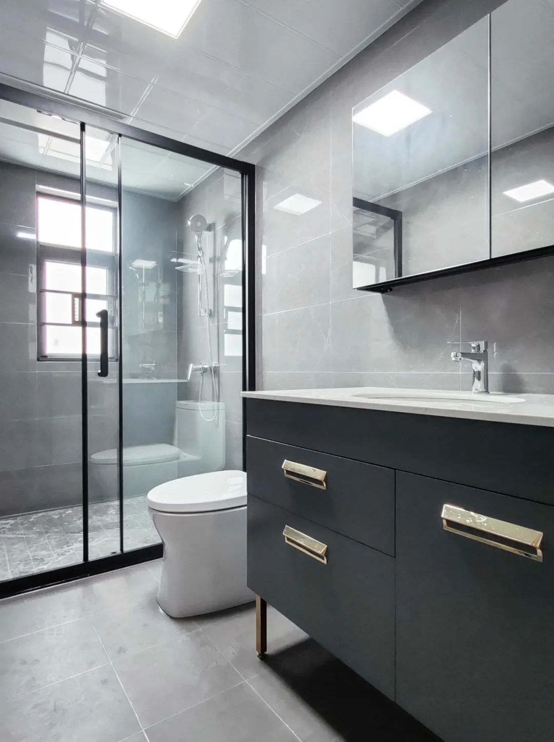 港式现代风打造漓江畔诗意栖居,细节尽显生活仪式感-104