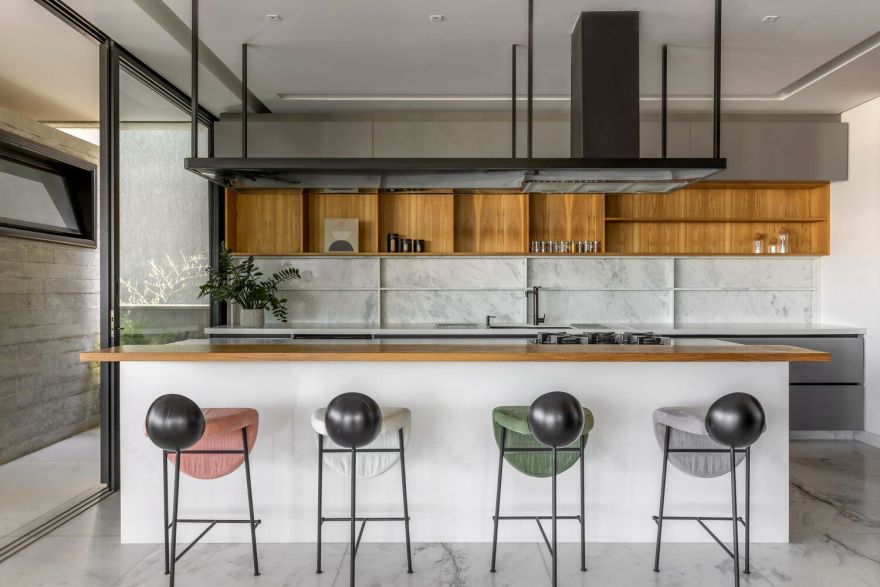 Leo Romano 的优雅 pleated House-36