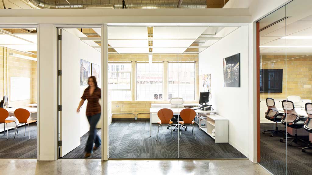 Denver 的 Turner 建筑事务所 | Gensler 设计打造紧凑型办公空间-4