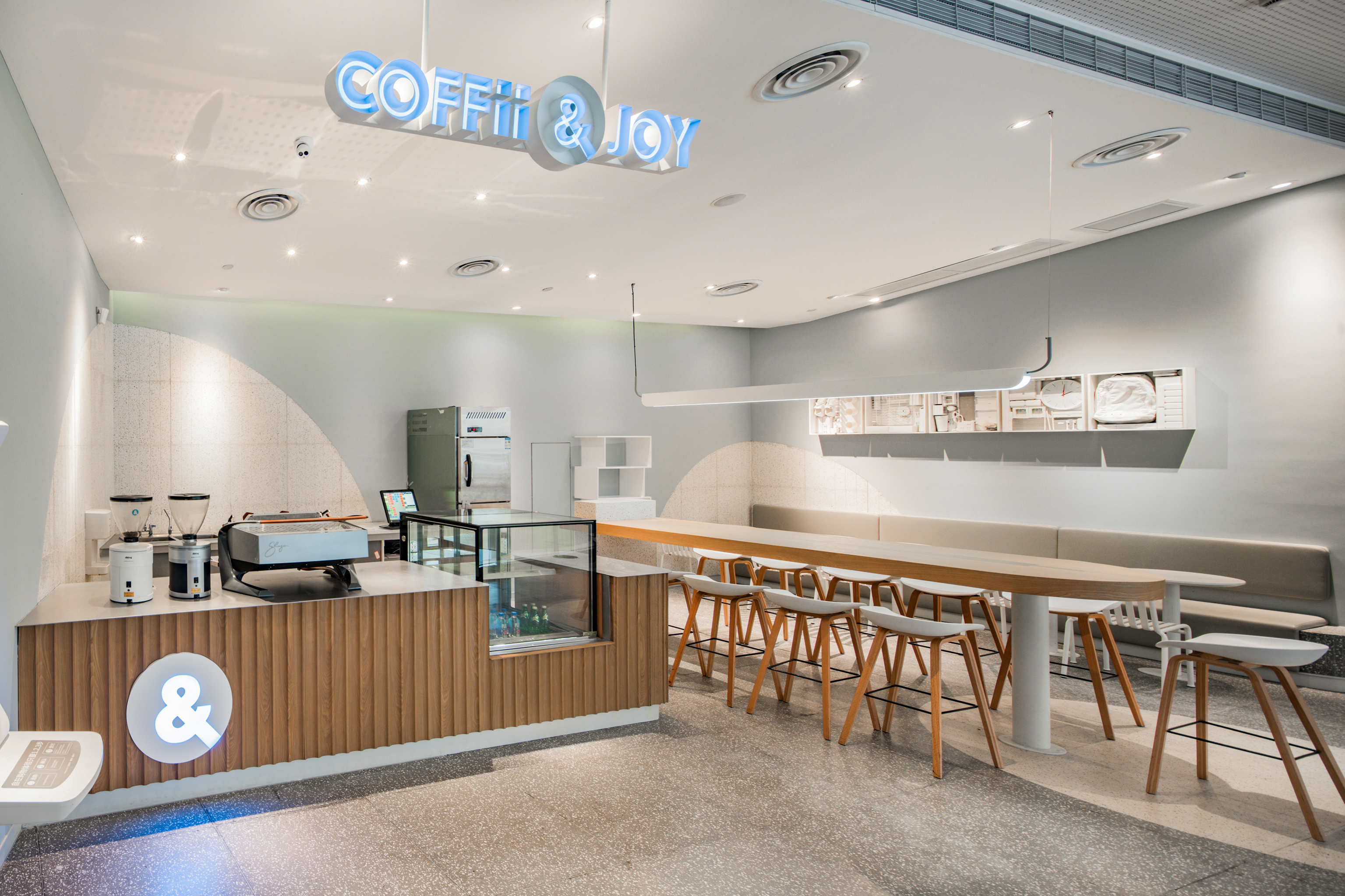 上海和平电影院 KFC 餐厅·穿梭时空的未来之旅-23