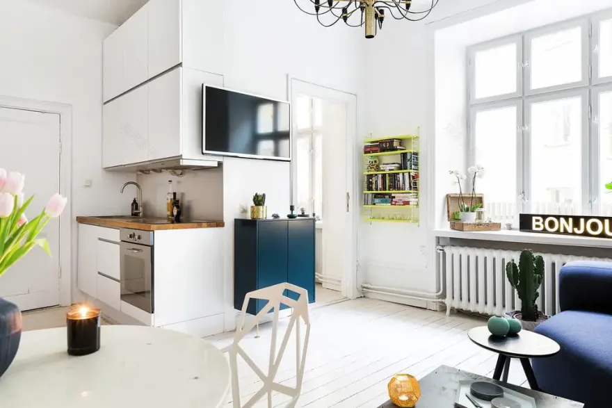 红 SMEG 厨房,温馨两居室的亮点-2