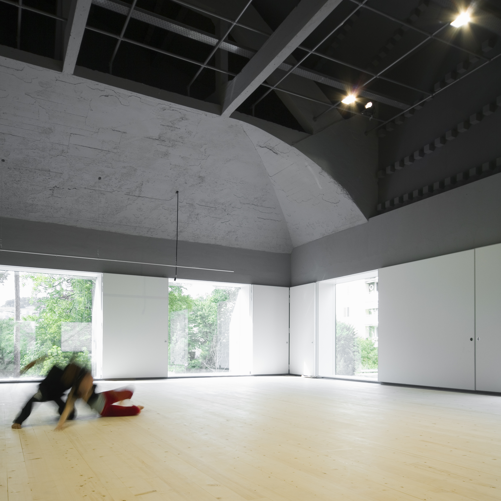 Tanzhaus Contemporary Dance Performance Center / HILDEBRAND +  Gramazio & Kohler-29