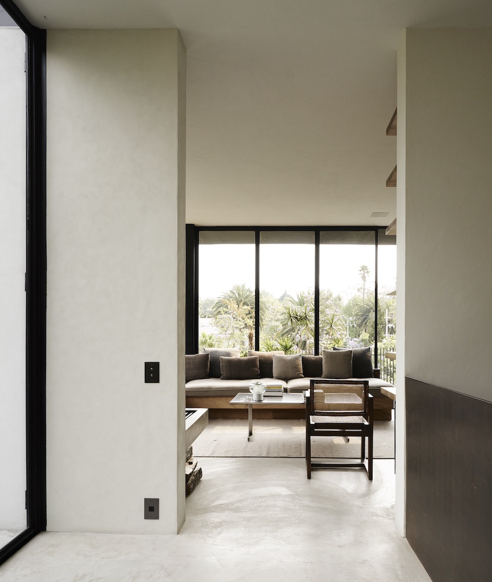 Refuge brutaliste - MilK Decoration-7