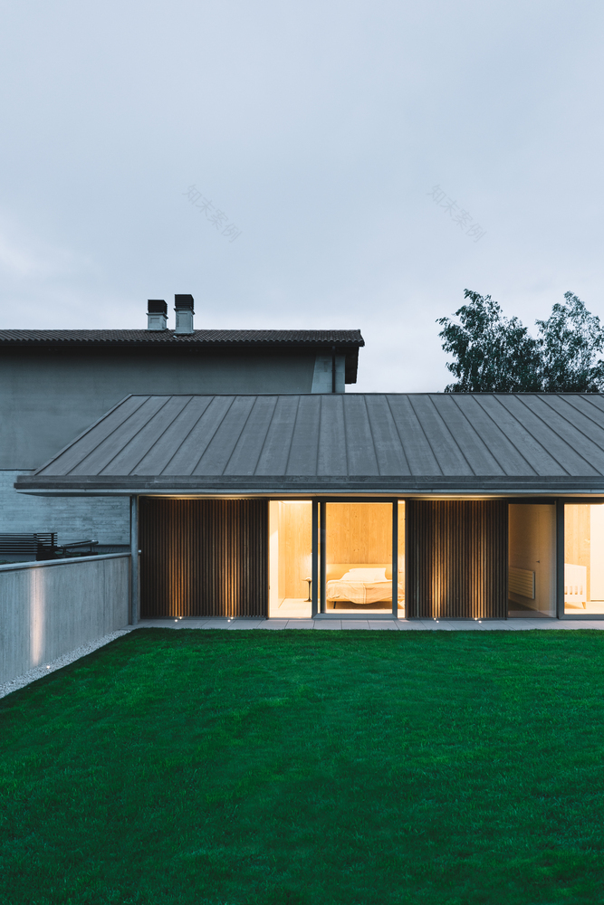 混凝土与木质的和谐交响曲——西班牙 Navarre 私人住宅设计-56