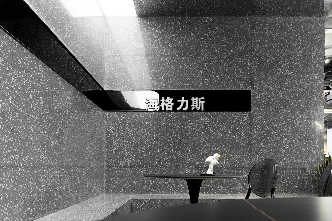 科幻星际健身空间 · 海格力斯健身休闲生活会所丨中国济南丨DHYP 东荷逸品空间设计-25