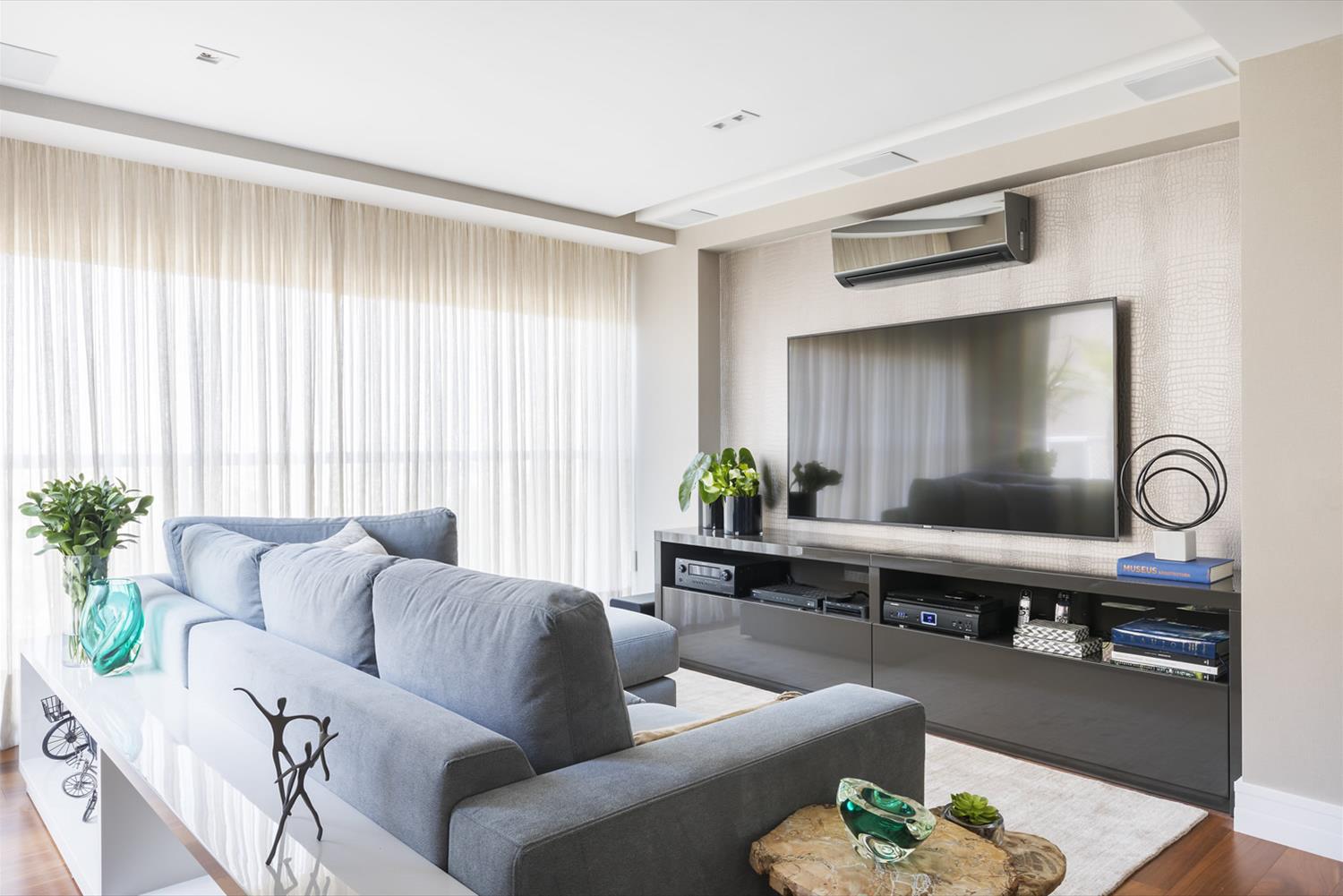 巴西 Vila Mariana 公寓 | 宽敞舒适，现代风格设计-4