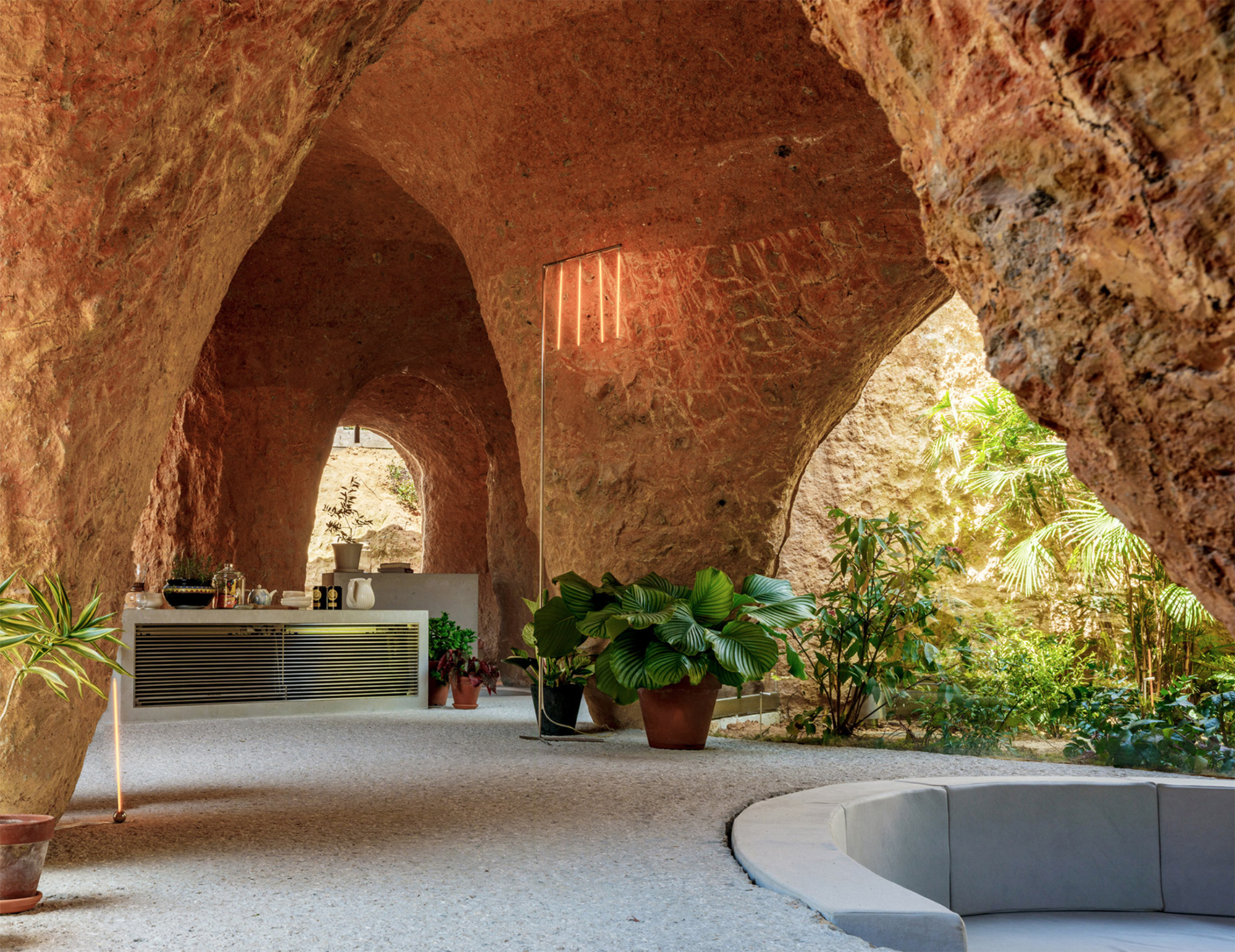 日本地下覆泥住宅与餐厅综合体丨Junya Ishigami + Associates-20