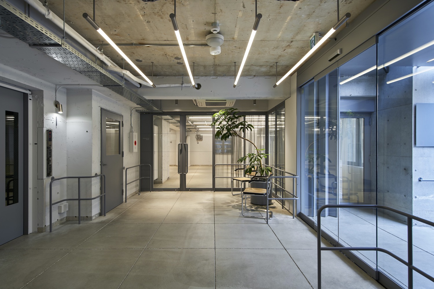 日本 Kuwasawa 设计学校-43