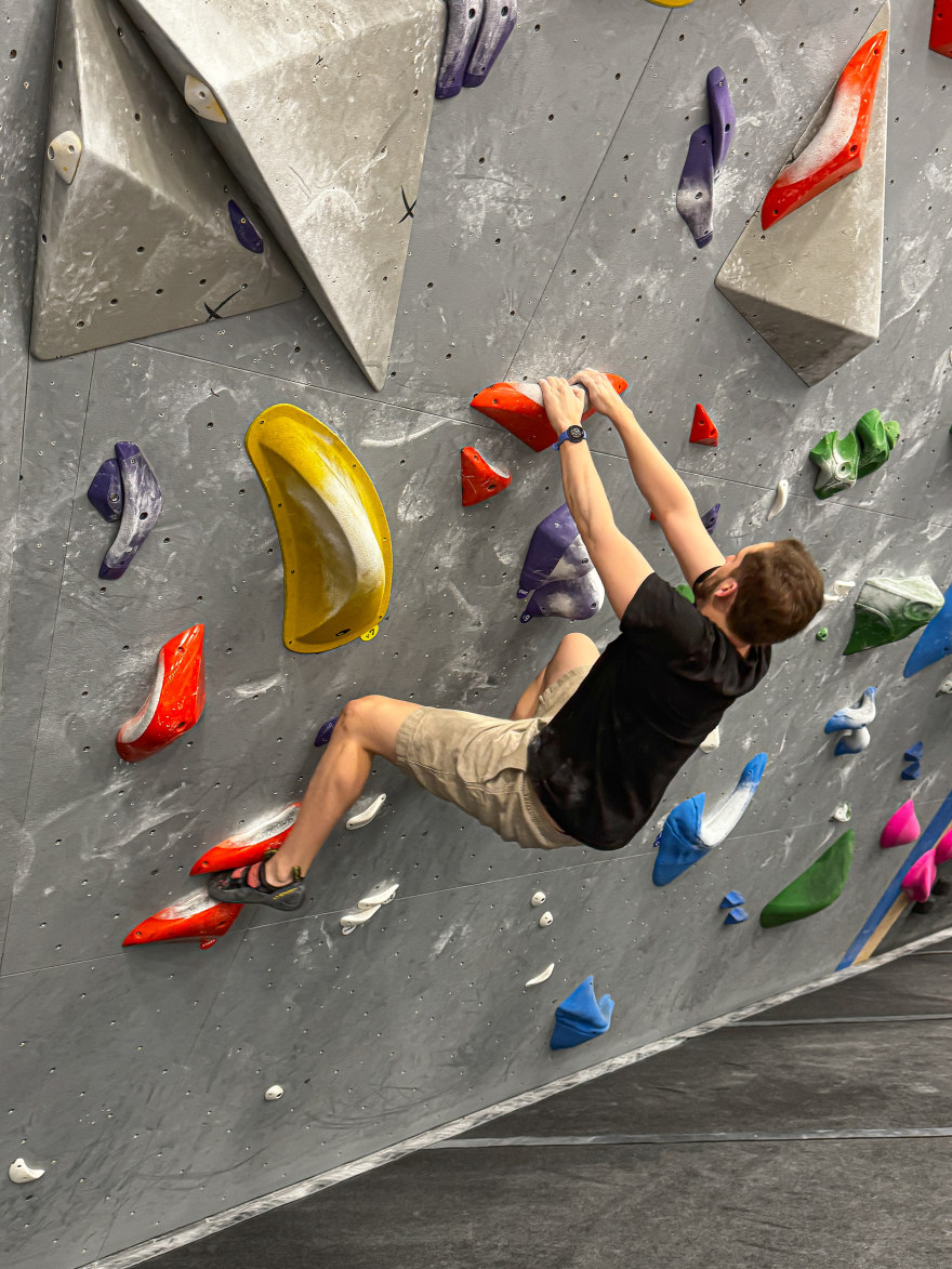 Gravity & Grit: The Art of Climbing Through the Lens-21