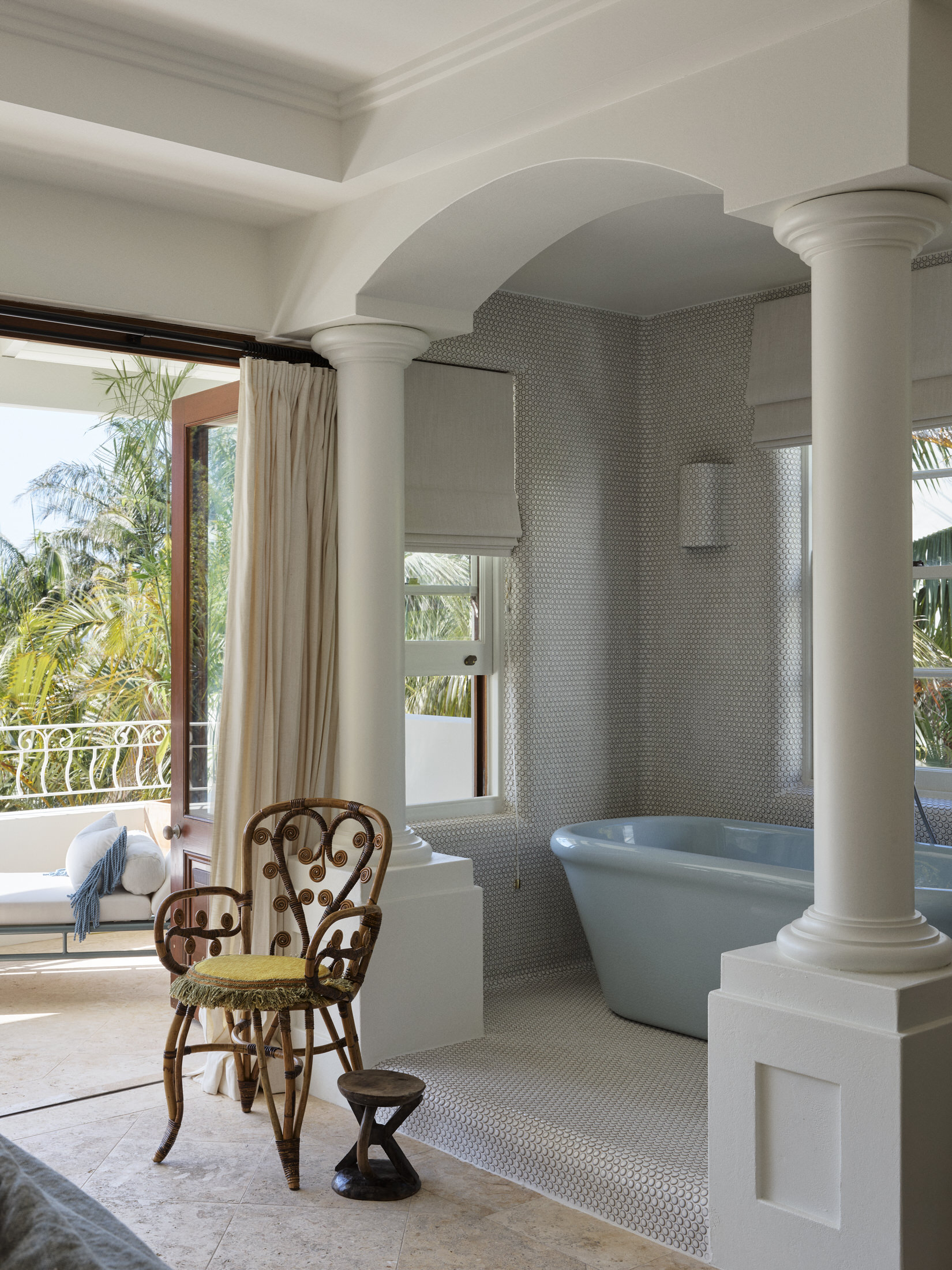 Tamsin Johnson Brings Spanish-Hollywood Glamour to New Raes Guesthouses in Byron Bay.-19