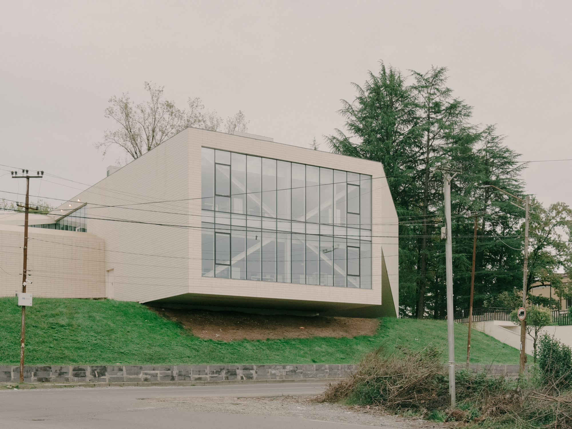 Zviad Gamsakhurdia Presidential Center / Tsanava + Maisuradze + T-architects-34