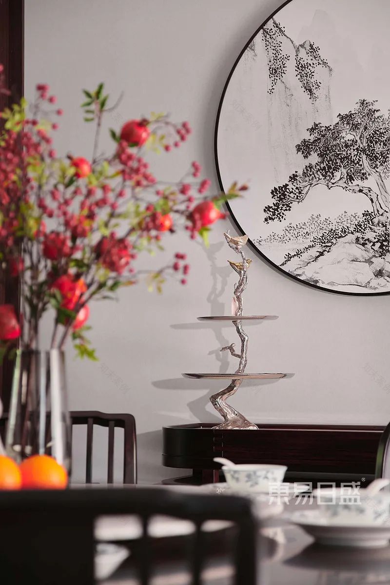 320㎡新中式别墅实拍,岁寒犹见青枝艳果-2