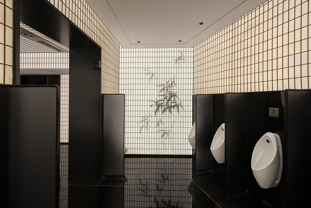 德基广场一期四层盥洗室丨中国南京丨唯想国际-61