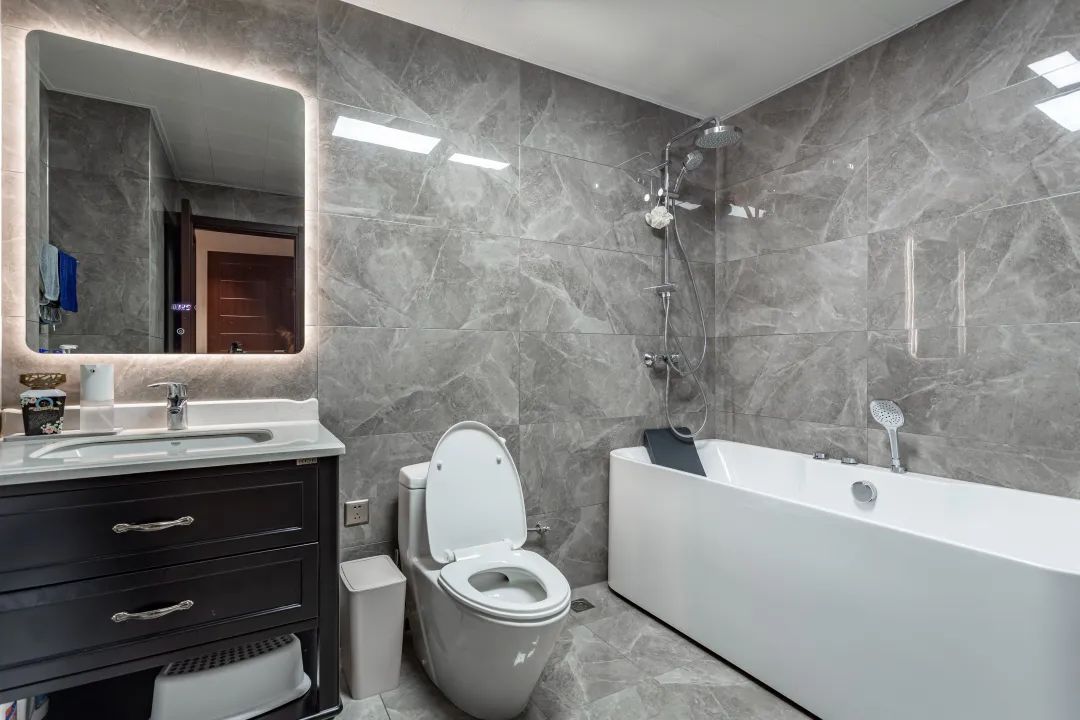 现代轻奢·160 平高级住宅丨梁明-46