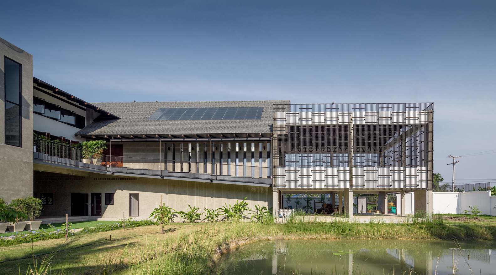 泰国乡村绿色隐居—— Baan Klang Suan ForX Design Studio-48