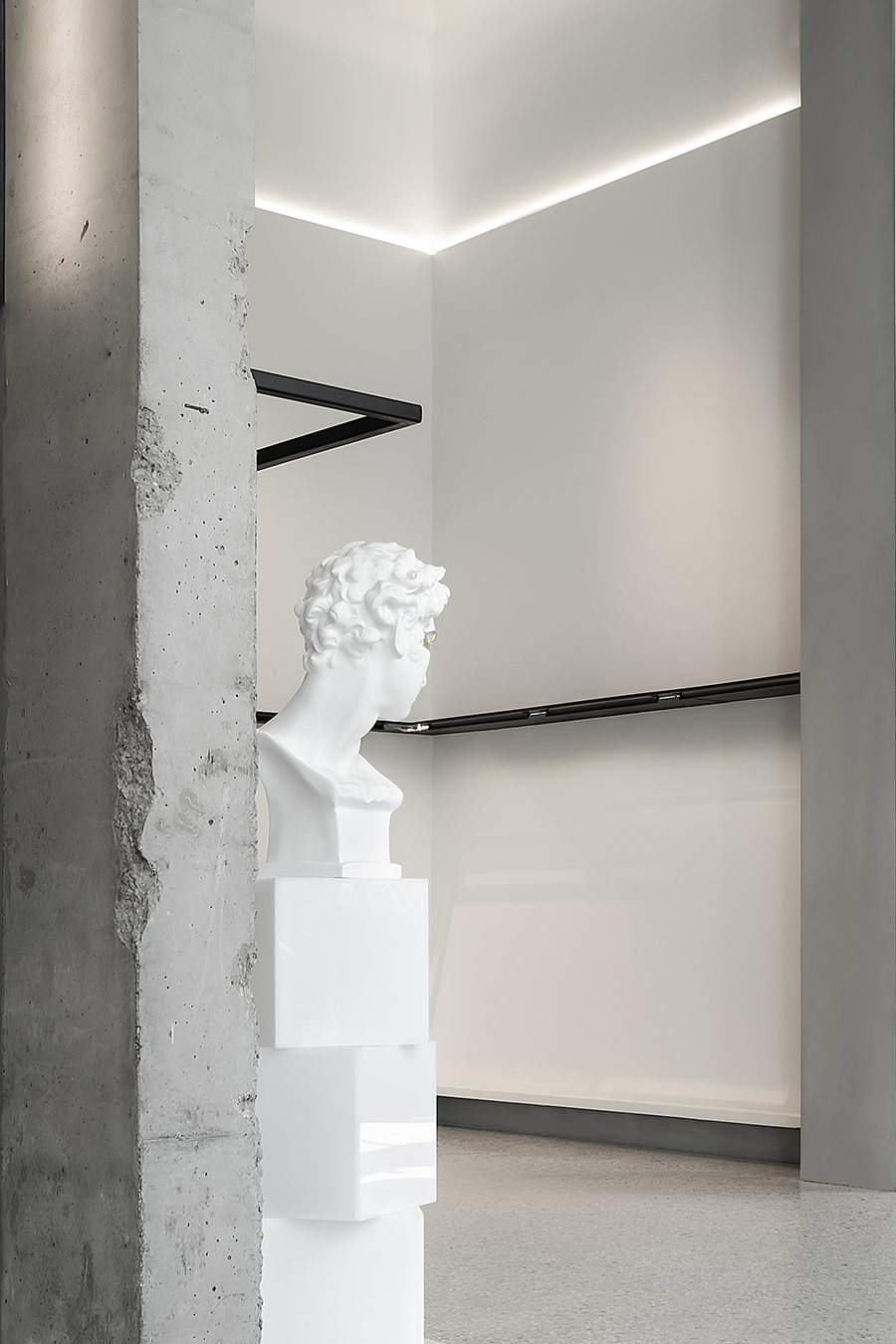 NOVO 服装店丨目后空间设计-15