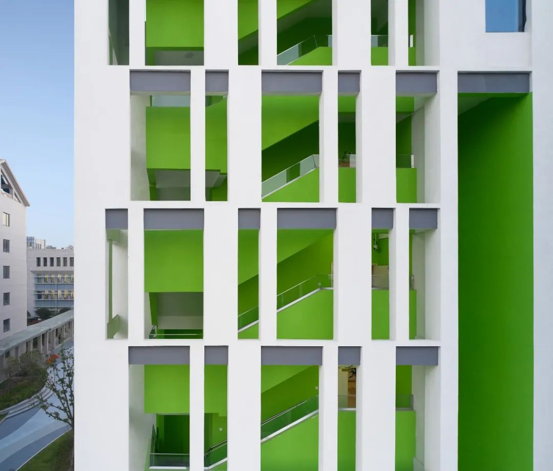 乐清育英寄宿学校 | 螺旋体建筑的丰富空间与创新教育理念-40