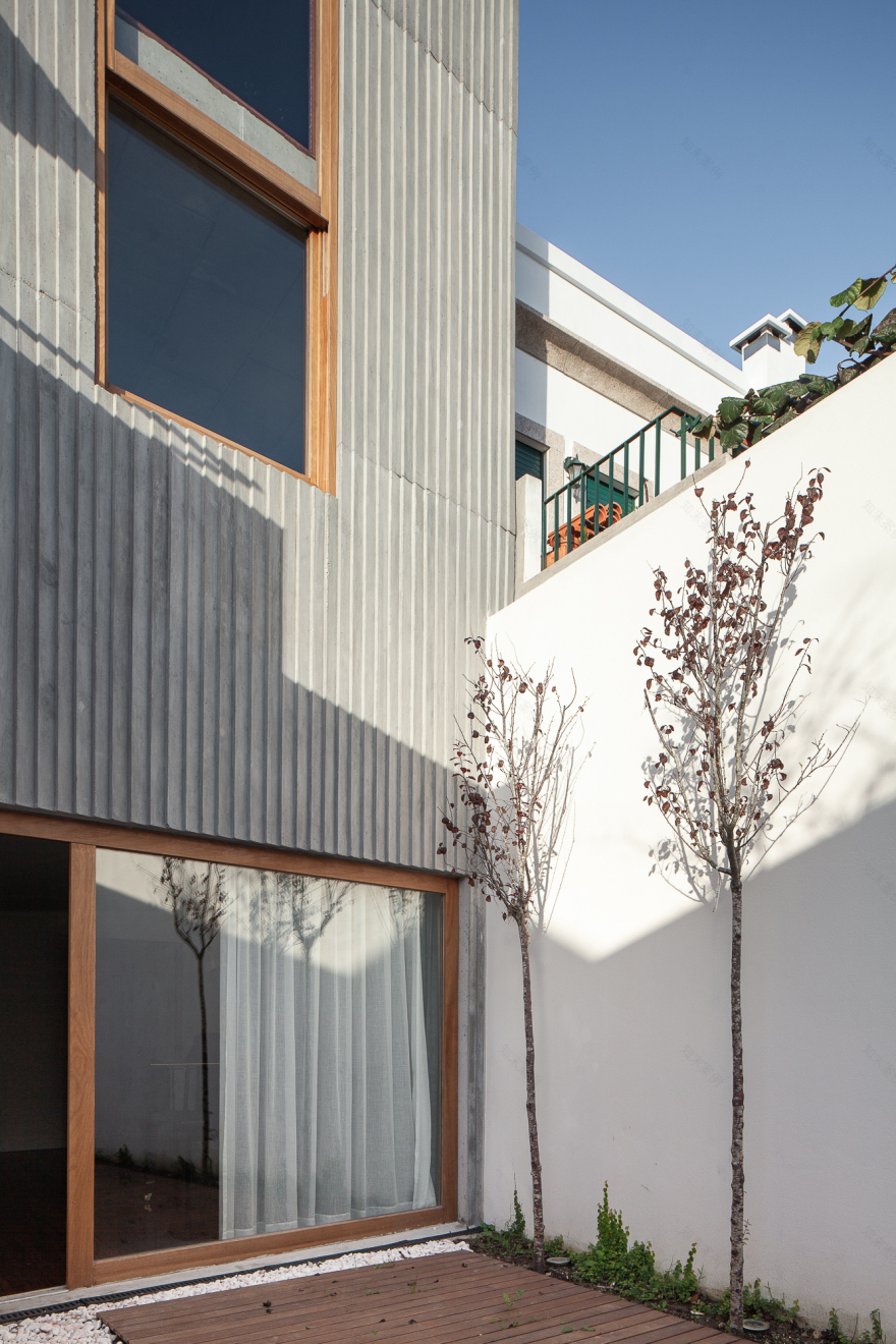 钢琴家的房子丨葡萄牙波尔图丨Pedra Líquida-16