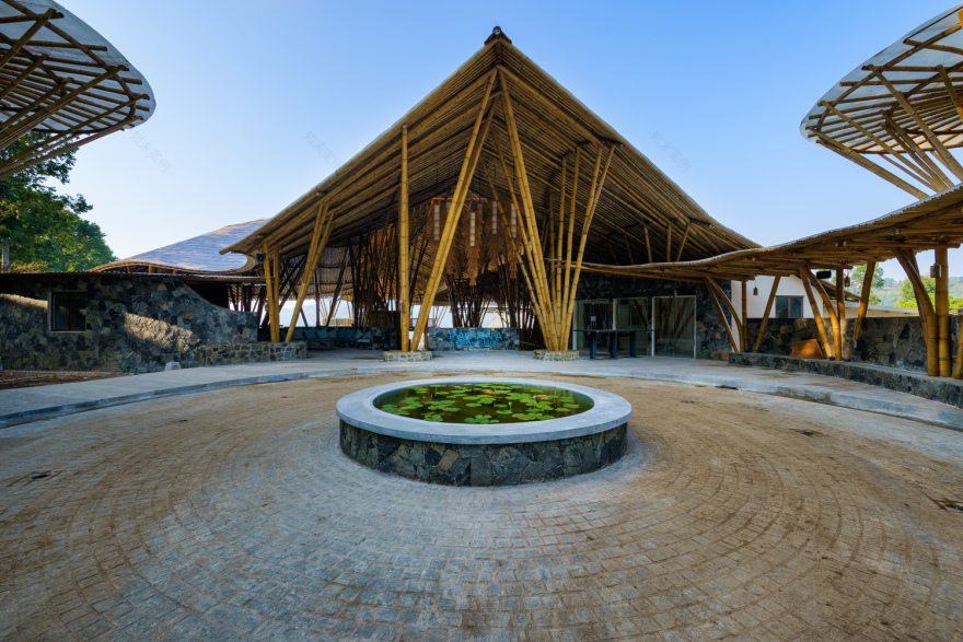 斯里兰卡山中竹制海滩俱乐部丨Penjor Bali Mandiri-28