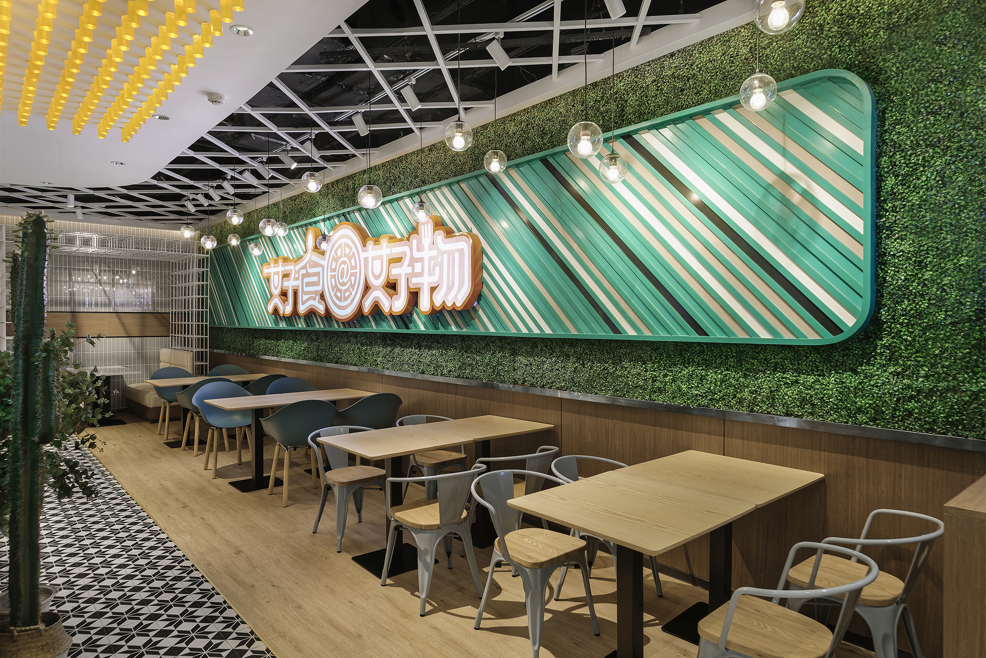 新天地 360 广场的社交美食广场-12