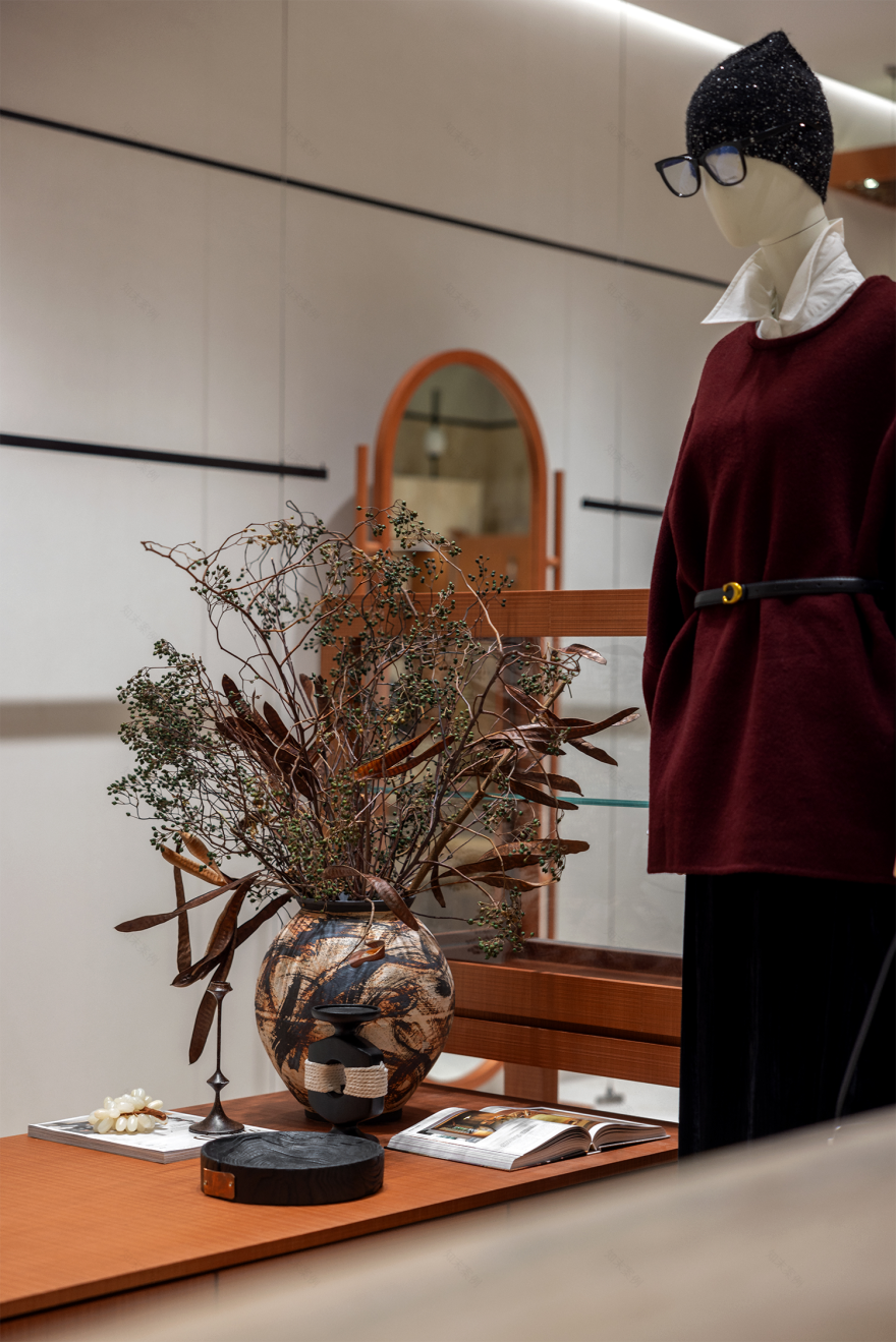 广东侒何莳AimeeHe Studio Retail Store丨LubanEra·Design(鲁班时代建筑装饰设计)-42