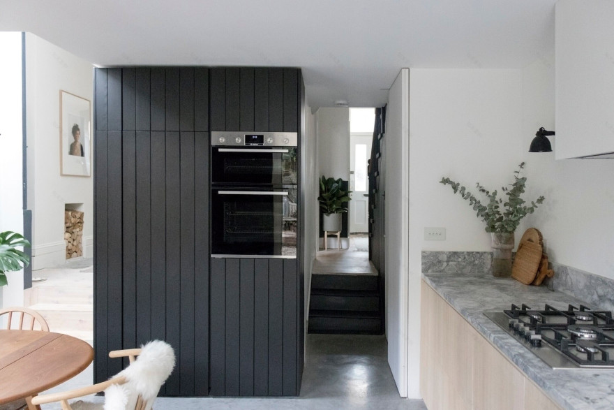 伦敦 Stoke Newington 区的焦黑木质空间丨英国伦敦丨William Tozer Associates-17