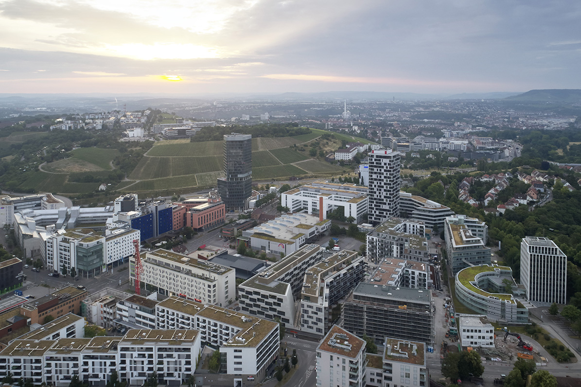 五月生活 + 五月办公 – 克雷辛斯（注：若KRESINGS有特定背景含义，此音译可能不准确） 丨德国斯图加特-19