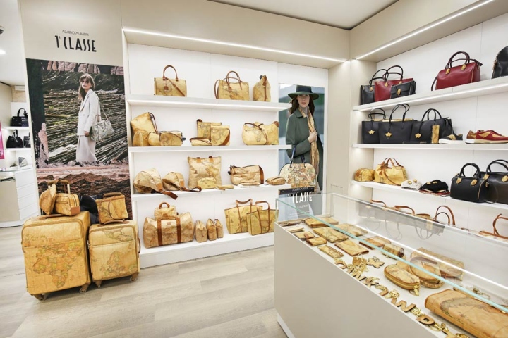 意大利 Pink Pelletteria 精品店-11