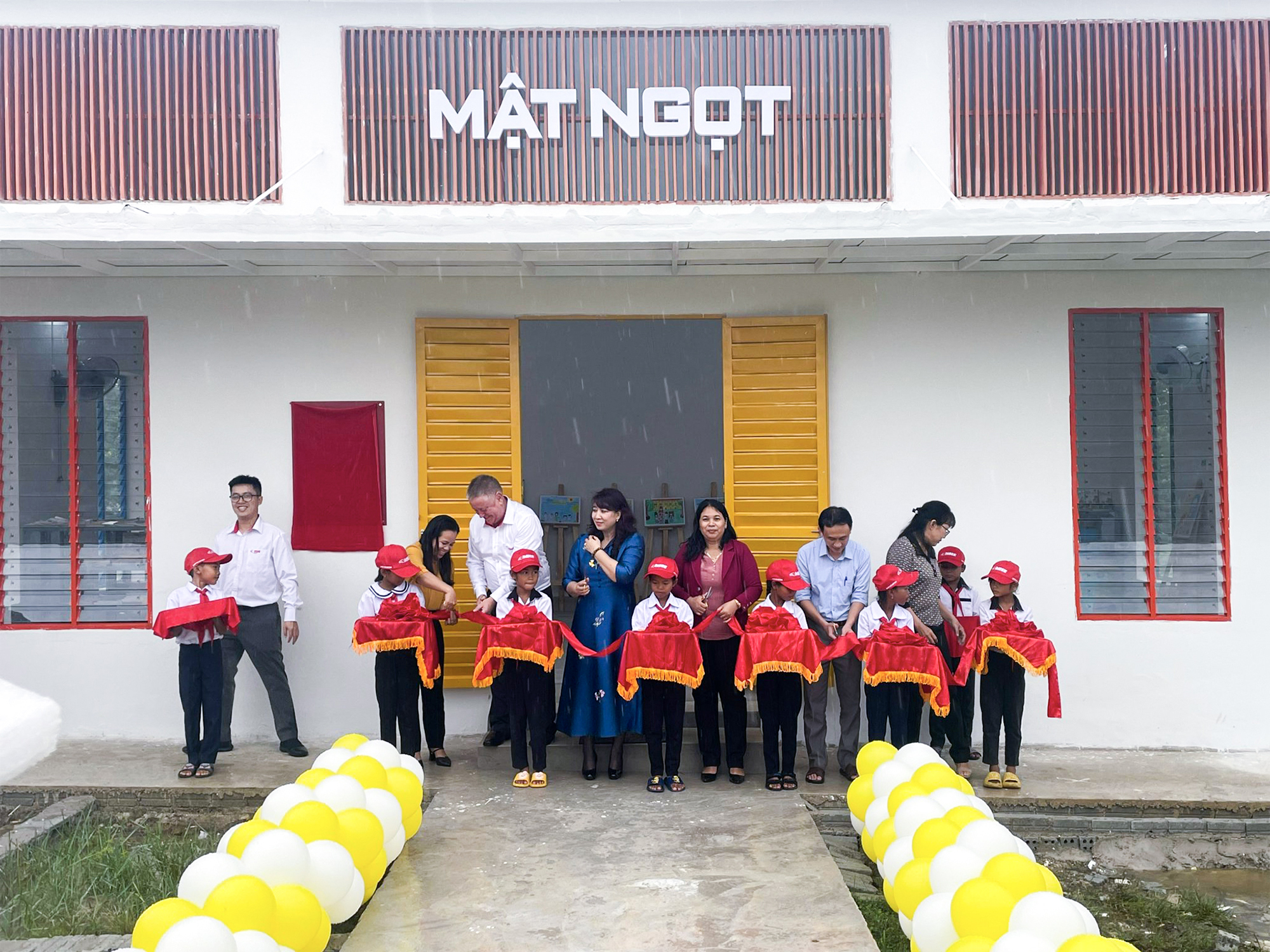 “Mật Ngọt” – 山区儿童图书馆丨胡志明市工业大学学生团队-41