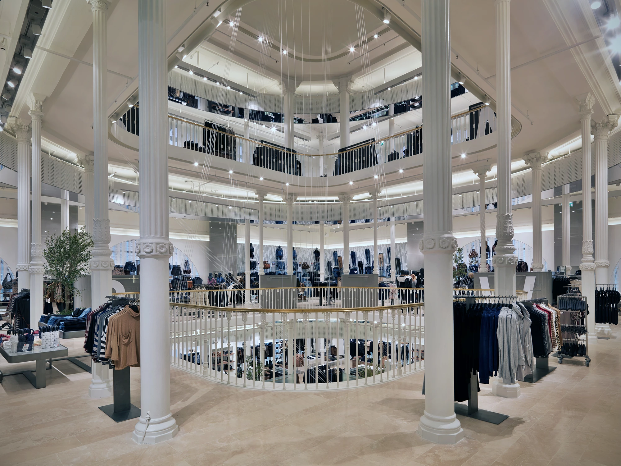 意大利罗马 Zara 旗舰店-19