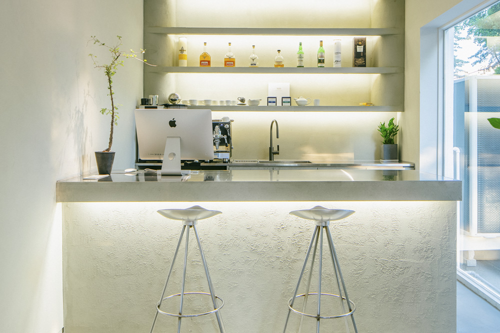 首尔白色与原木高级男装店 尽显简约魅力-4