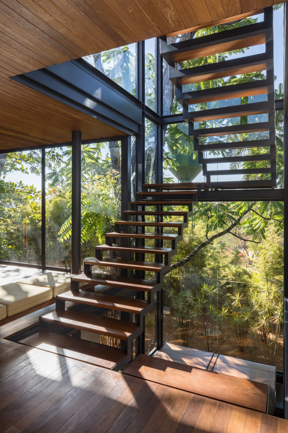 巴西 Labcity 设计工作室打造的原生态石墙住宅-41