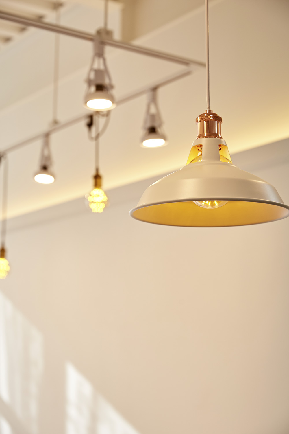 11 平米的极简主义快餐店设计-15