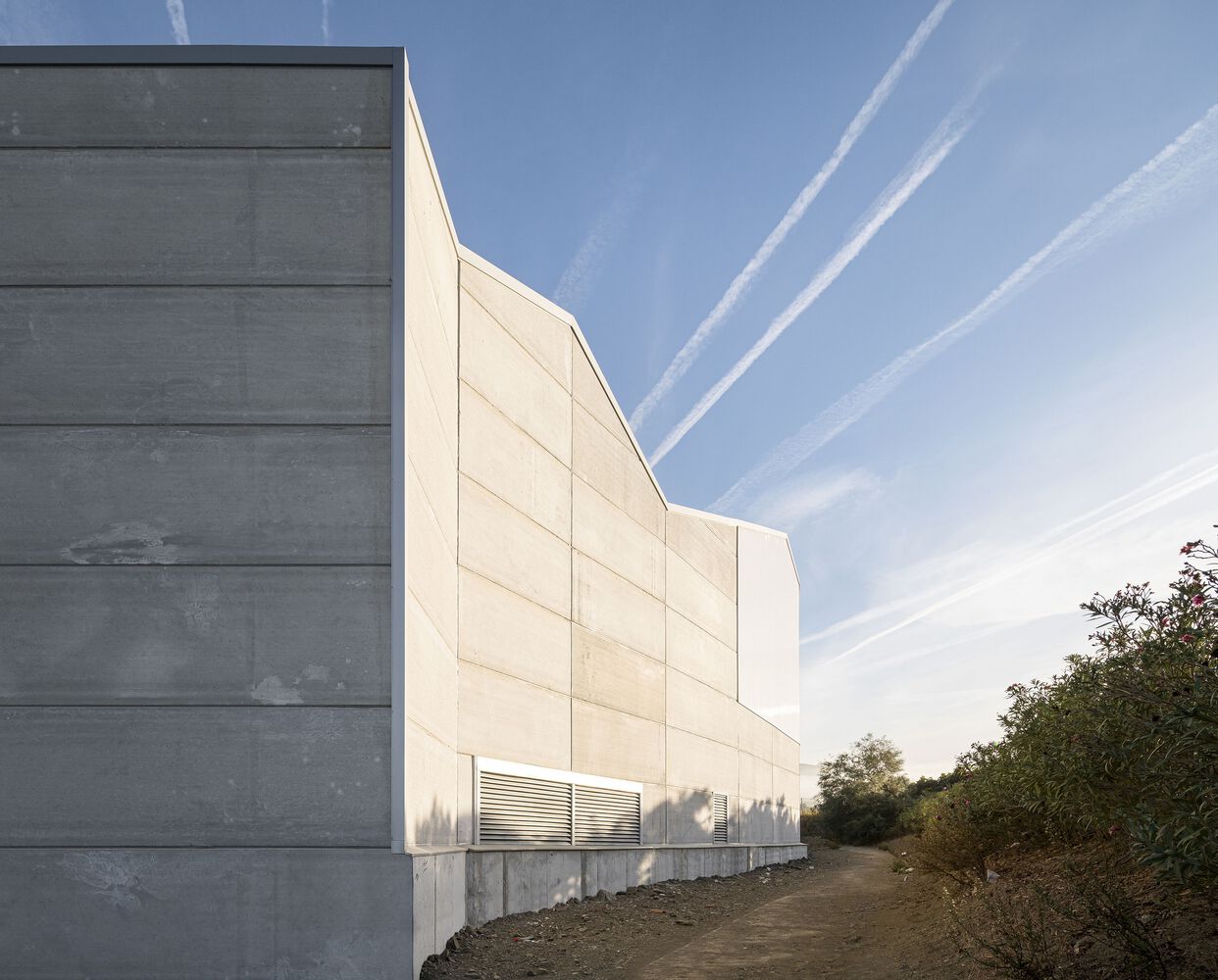 西班牙水果和蔬菜中心Raspa y Amagado建筑丨FORarquitectura-6