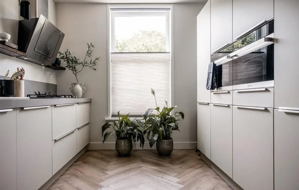 荷兰古老海滨别墅现代风改造-7