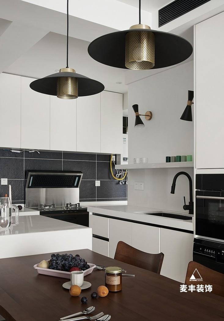 现代极简 90㎡家居,自然与工业的完美碰撞-16