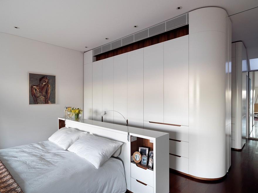 Luigi Rosselli Architects Turned a 1930s Bungalow into a Stylish Family Home-19