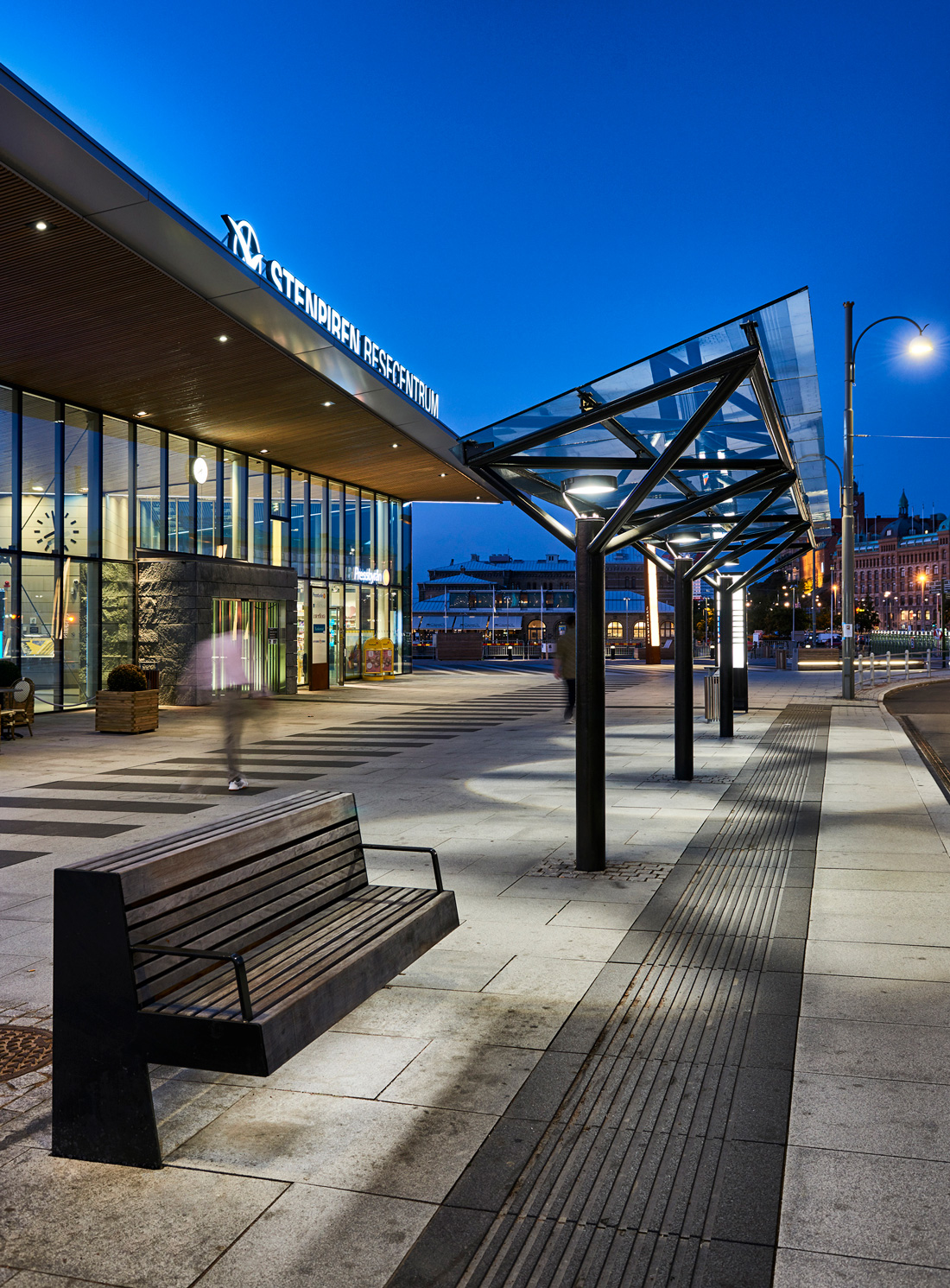 瑞典 Gothenburg 市 Stenpiren 交通枢纽区景观设计-25